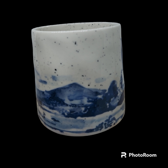 Quality Stoneware "L" Initial Coffee Mug - Picture 3 of 7